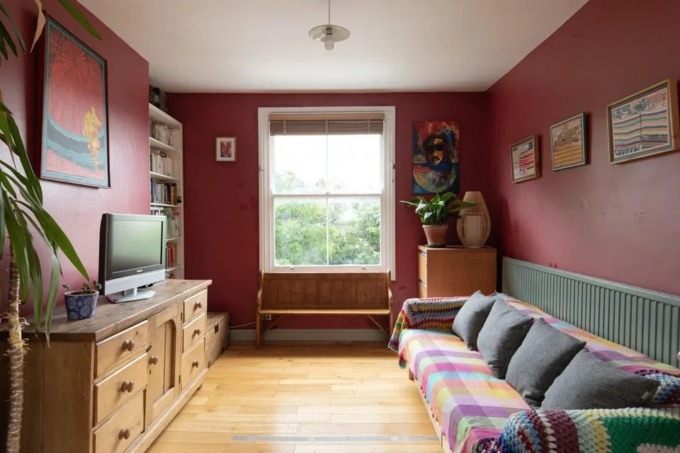 Room Talfourd Road in Greater London