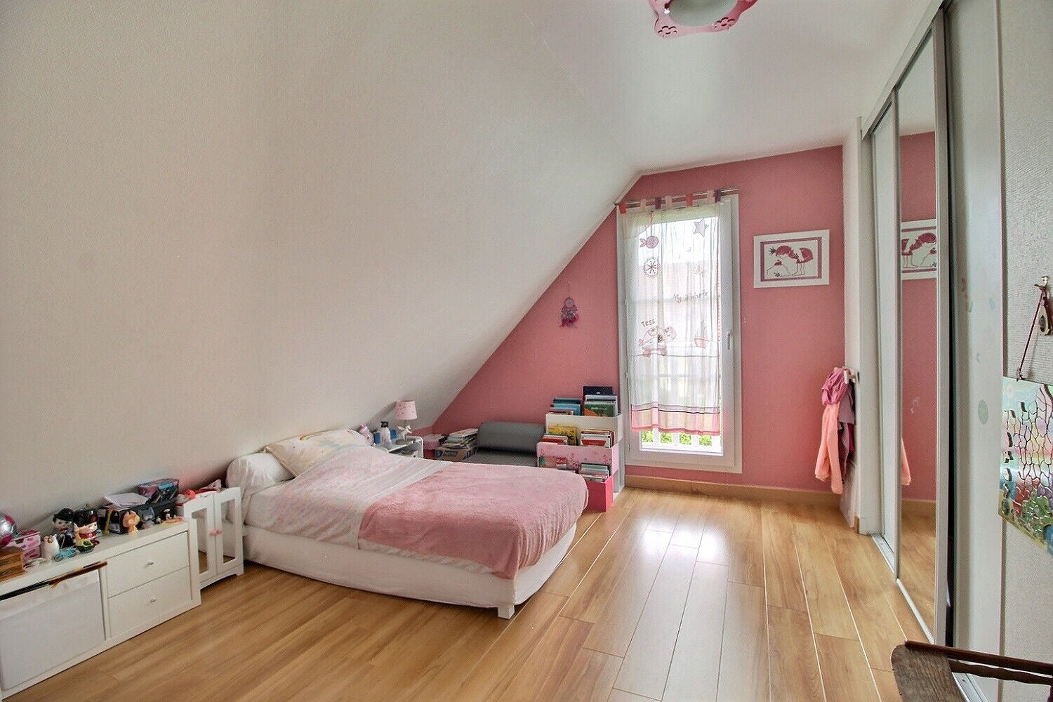House Rue d'Anjou in Le Mesnil-Esnard