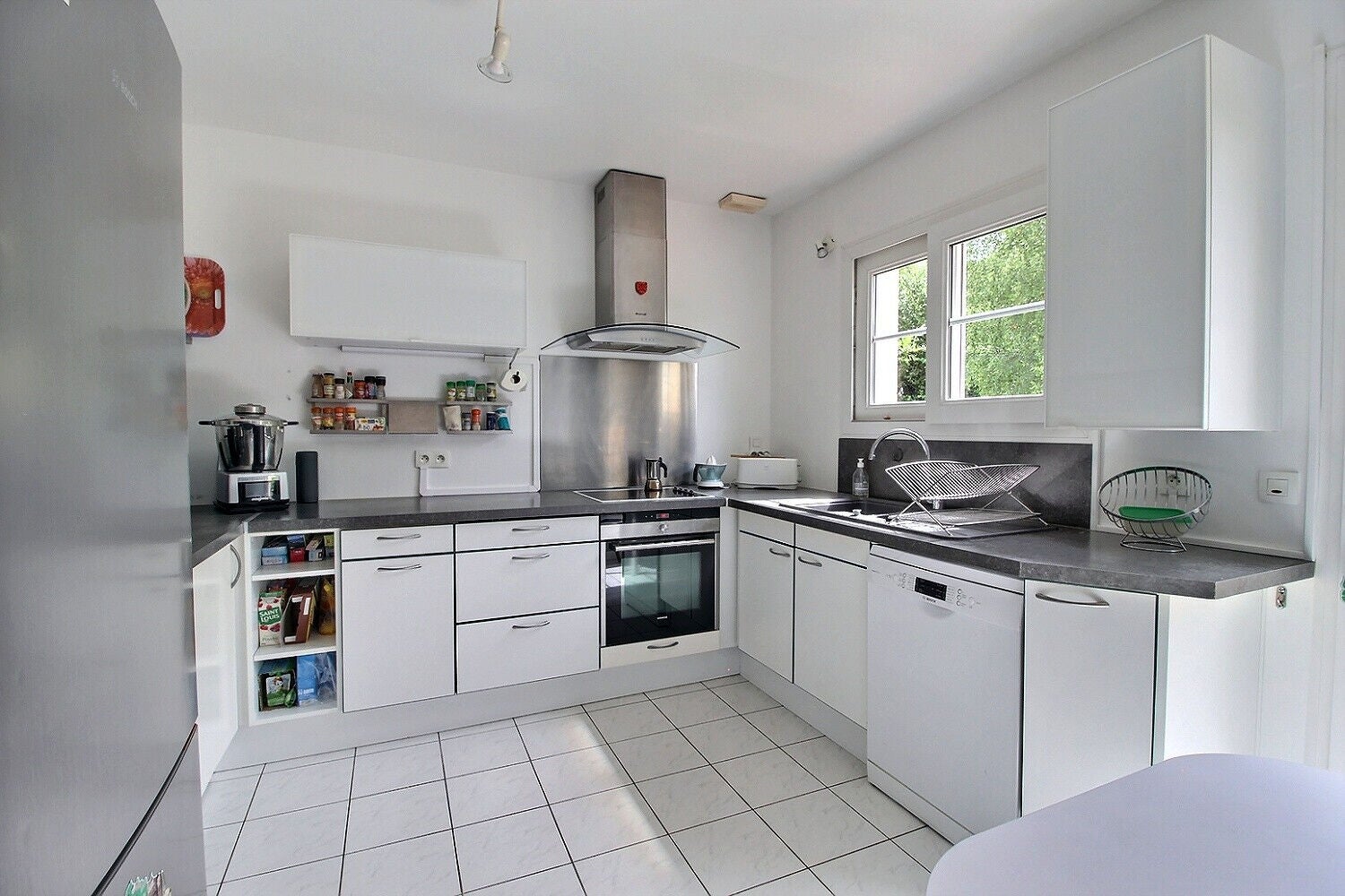 House Rue d'Anjou in Le Mesnil-Esnard