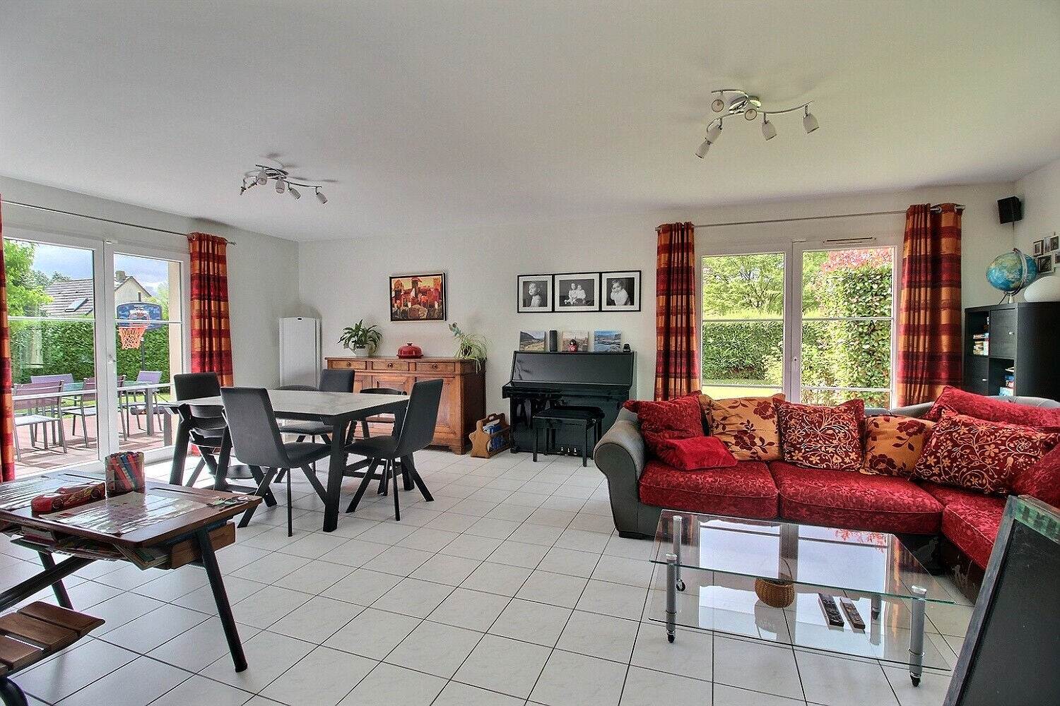House Rue d'Anjou in Le Mesnil-Esnard