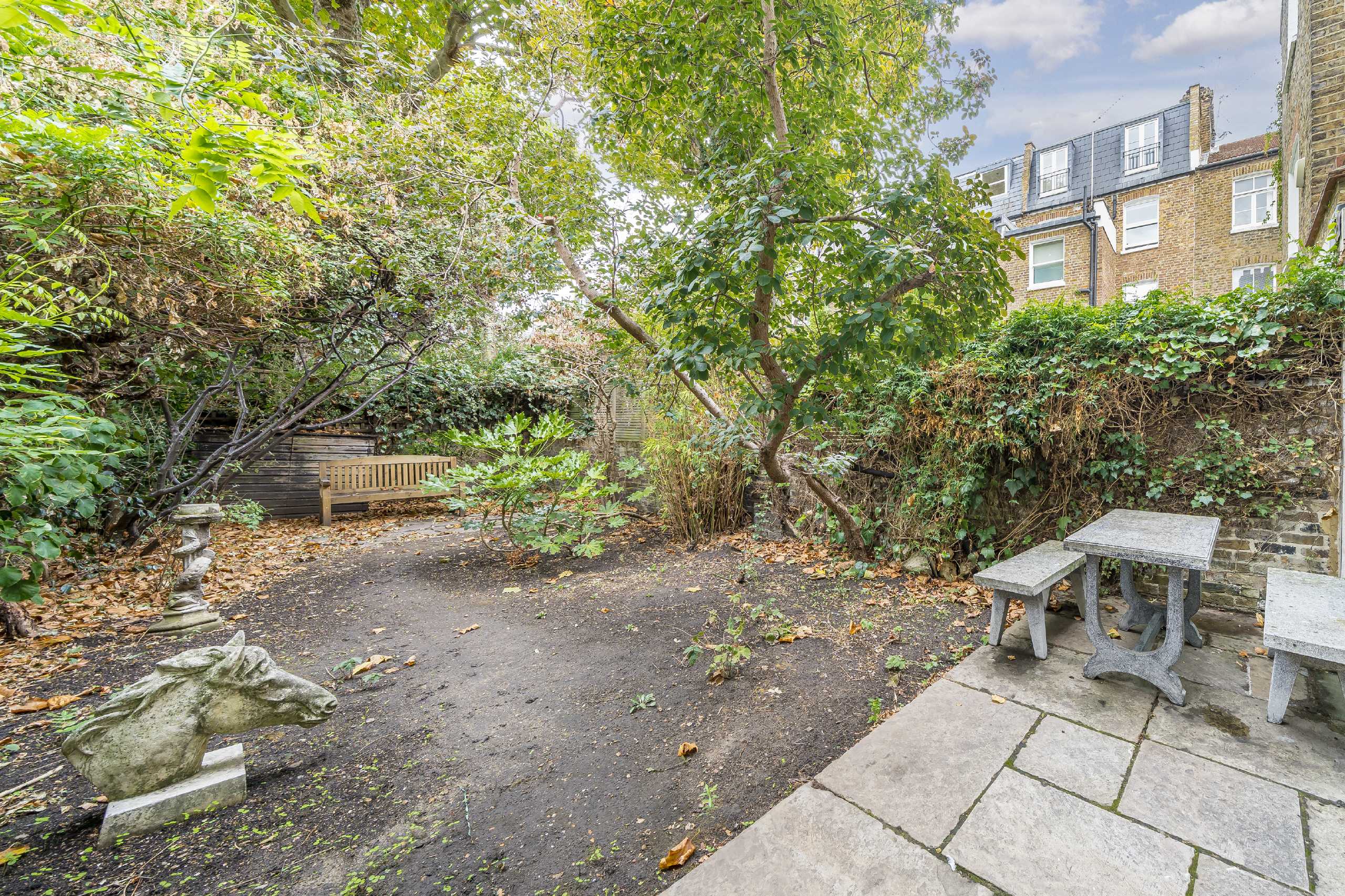 House Augustine Road in Greater London