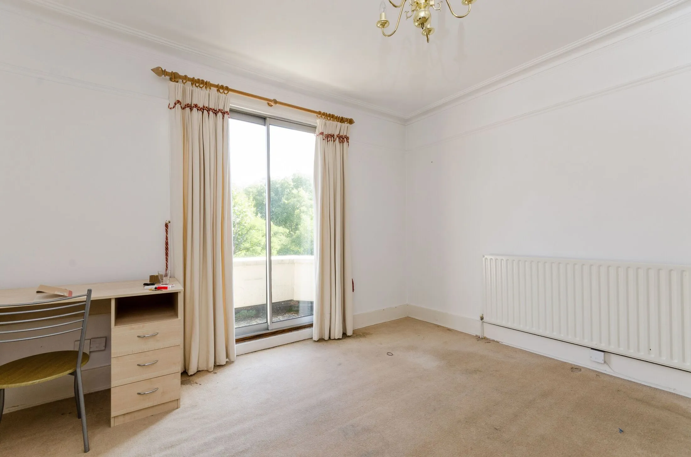 Flat Musard Road in Greater London