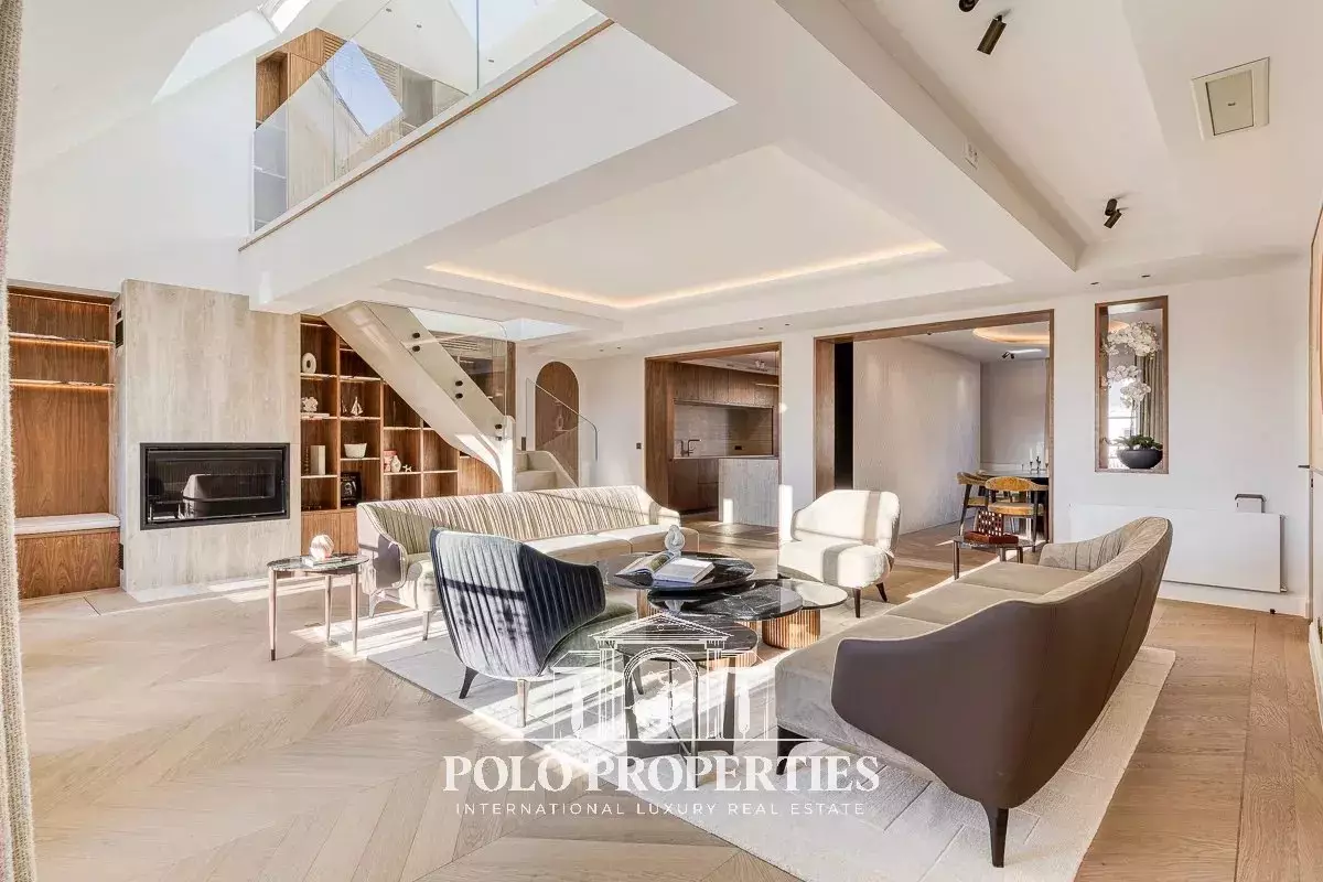 Appartement Rue de Chaillot à Paris