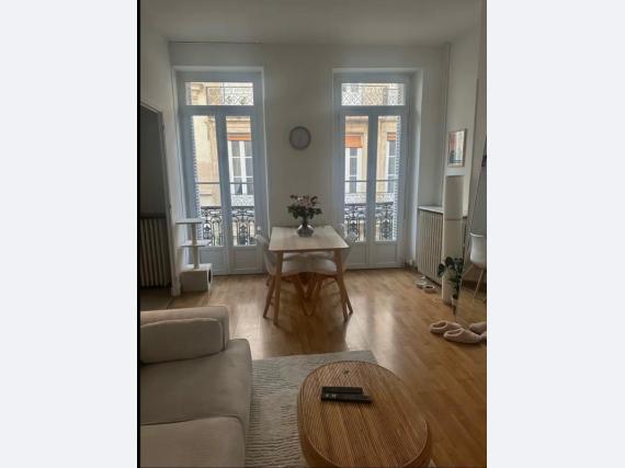 Flat Rue duffour-dubergier in Bordeaux