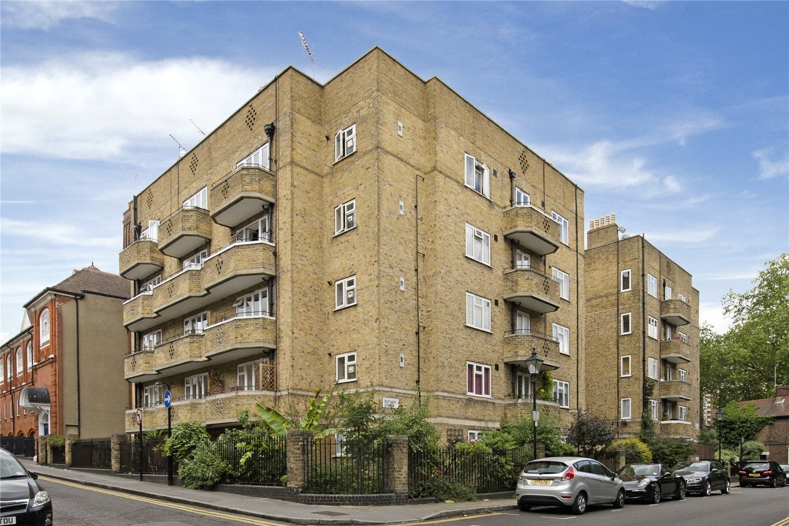 Flat Gaskin Street in Greater London