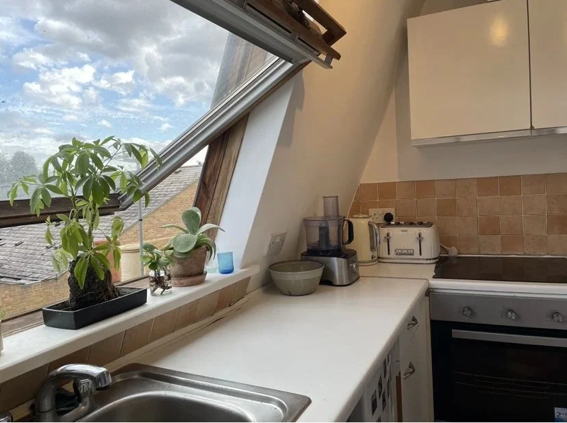 Flat Landor Road in Greater London