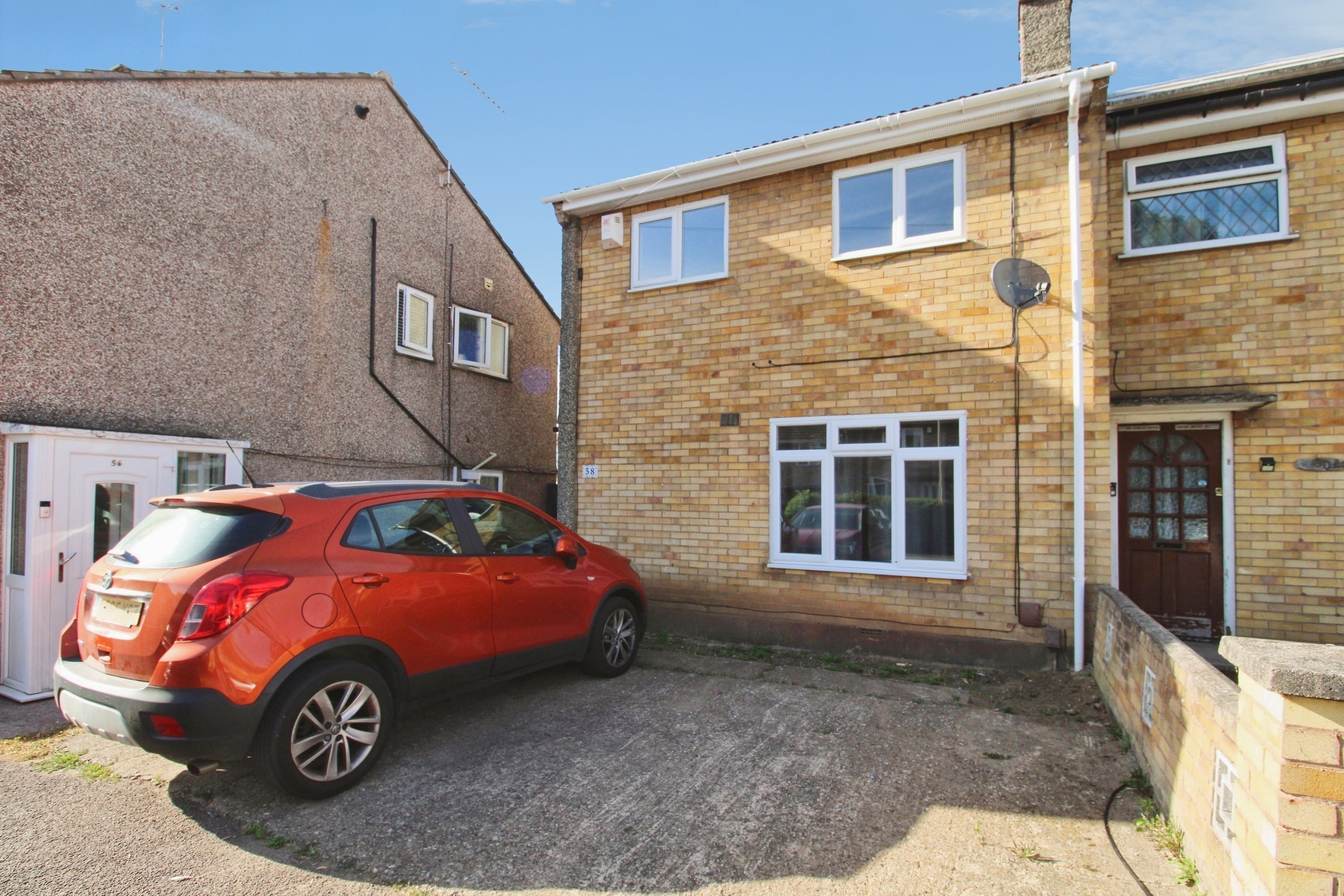 House Scotswood Crescent in Leicester