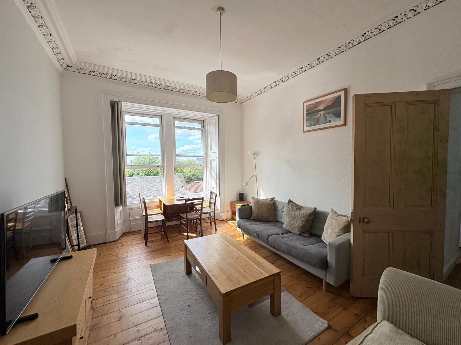 Flat Leven Street in City of Edinburgh