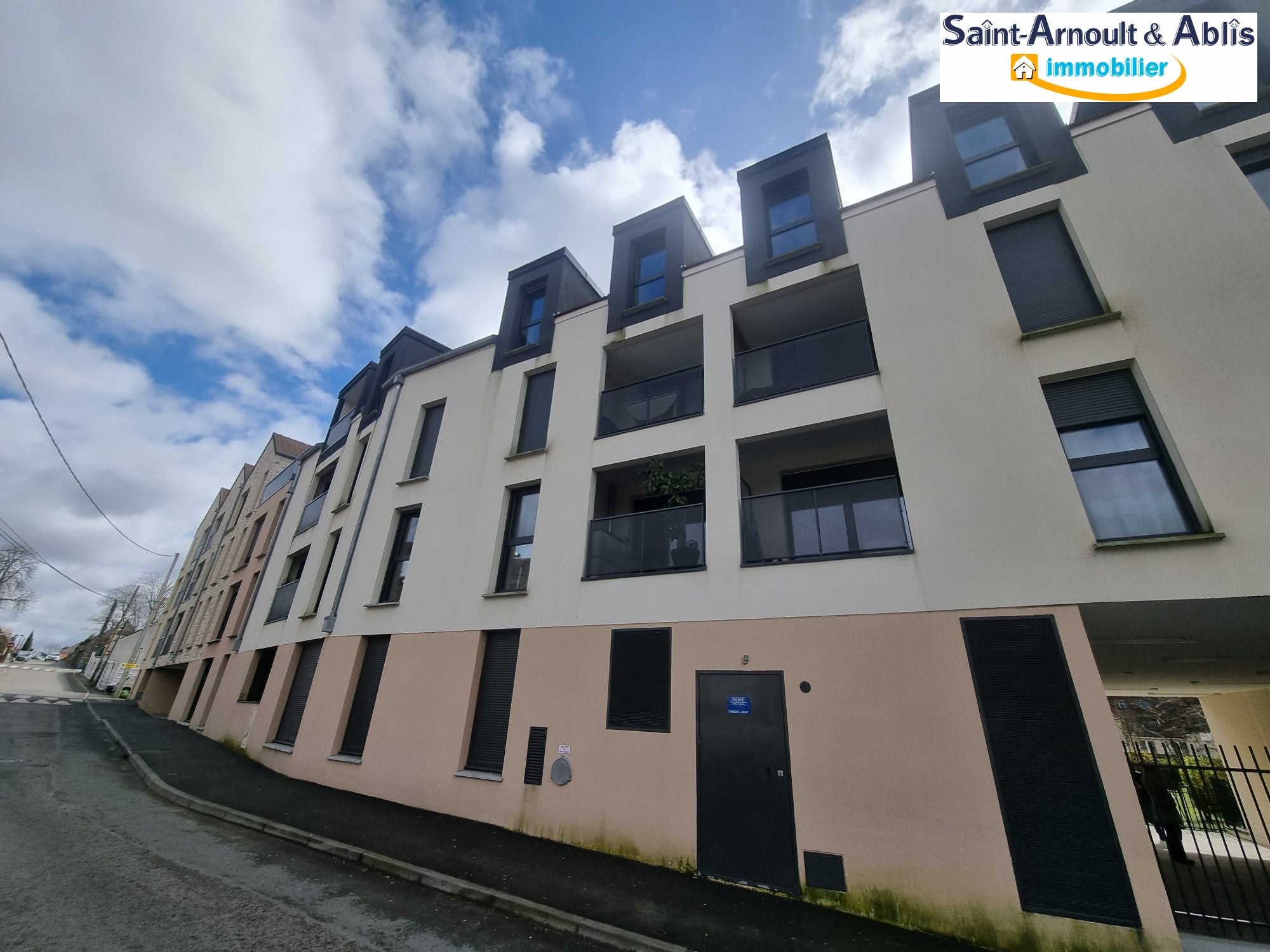 Appartement Rue des Remparts à Saint-Arnoult-en-Yvelines