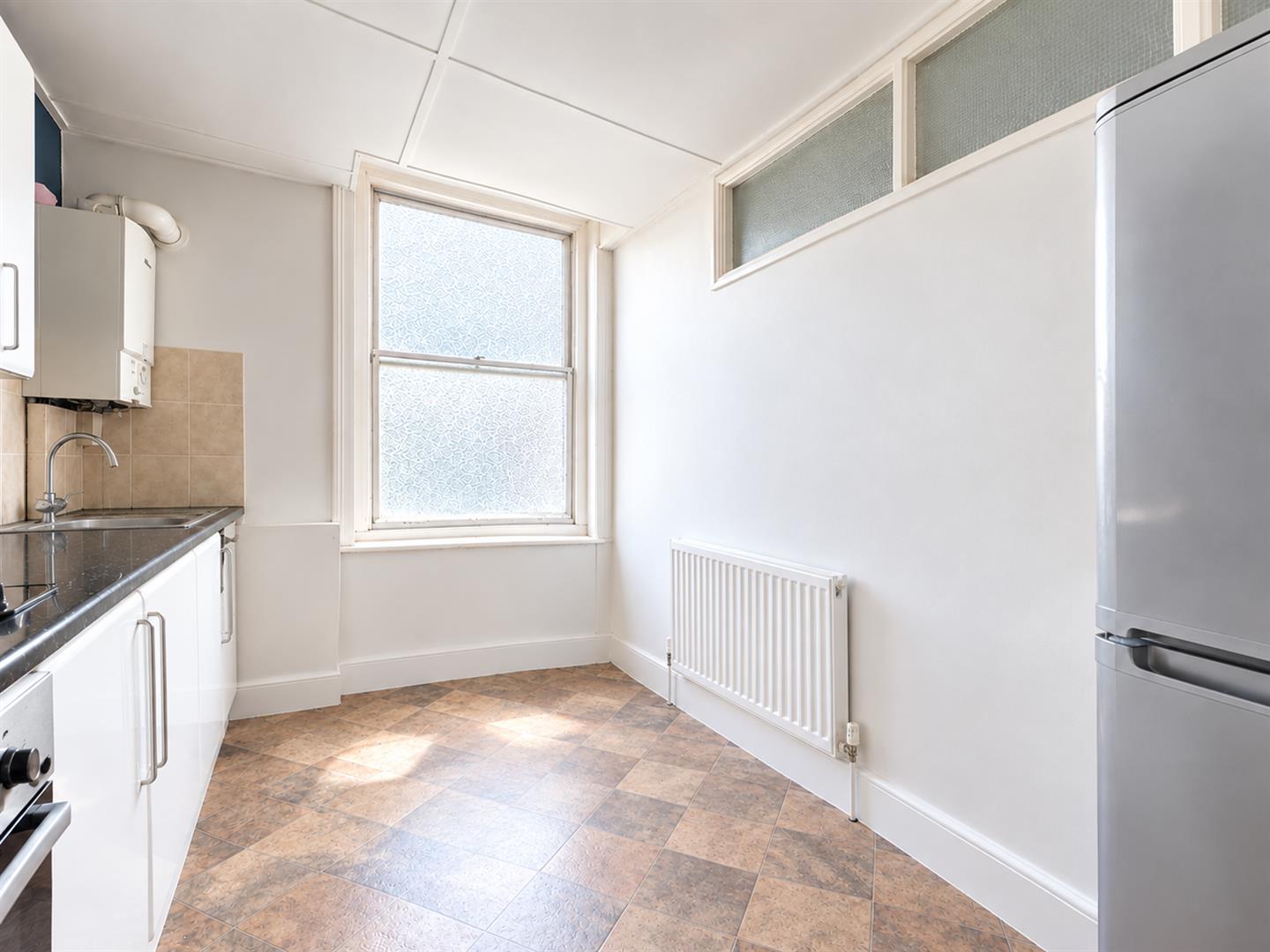 Flat Warrior Square in St Leonards