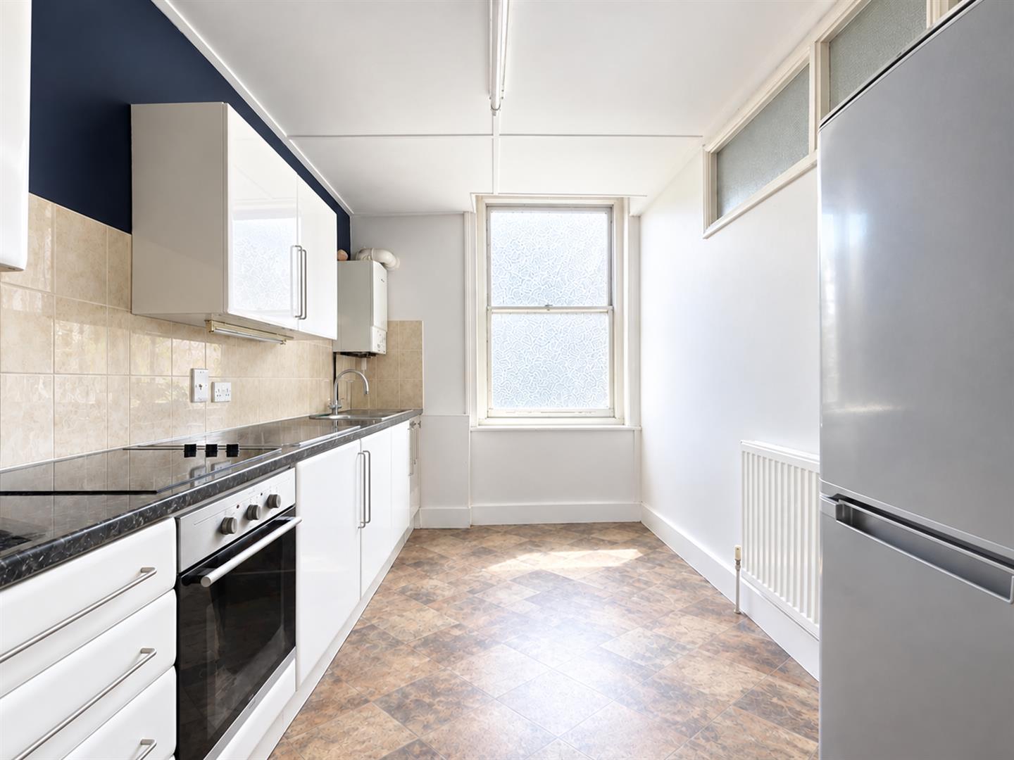Flat Warrior Square in St Leonards