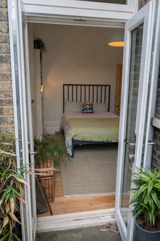 Room St Faith's Road in Greater London