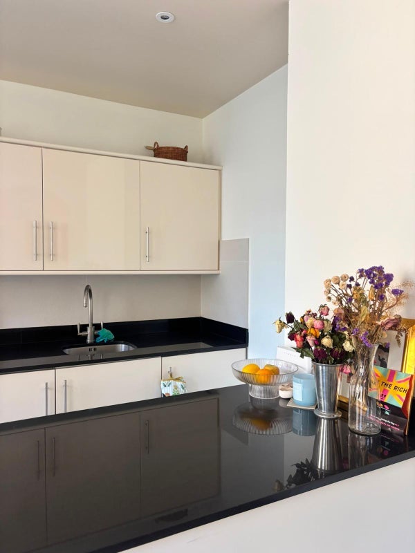 Room Eccleston Place in City of Westminster