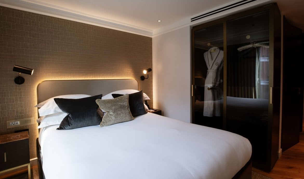 Flat Vandon Street in City of Westminster