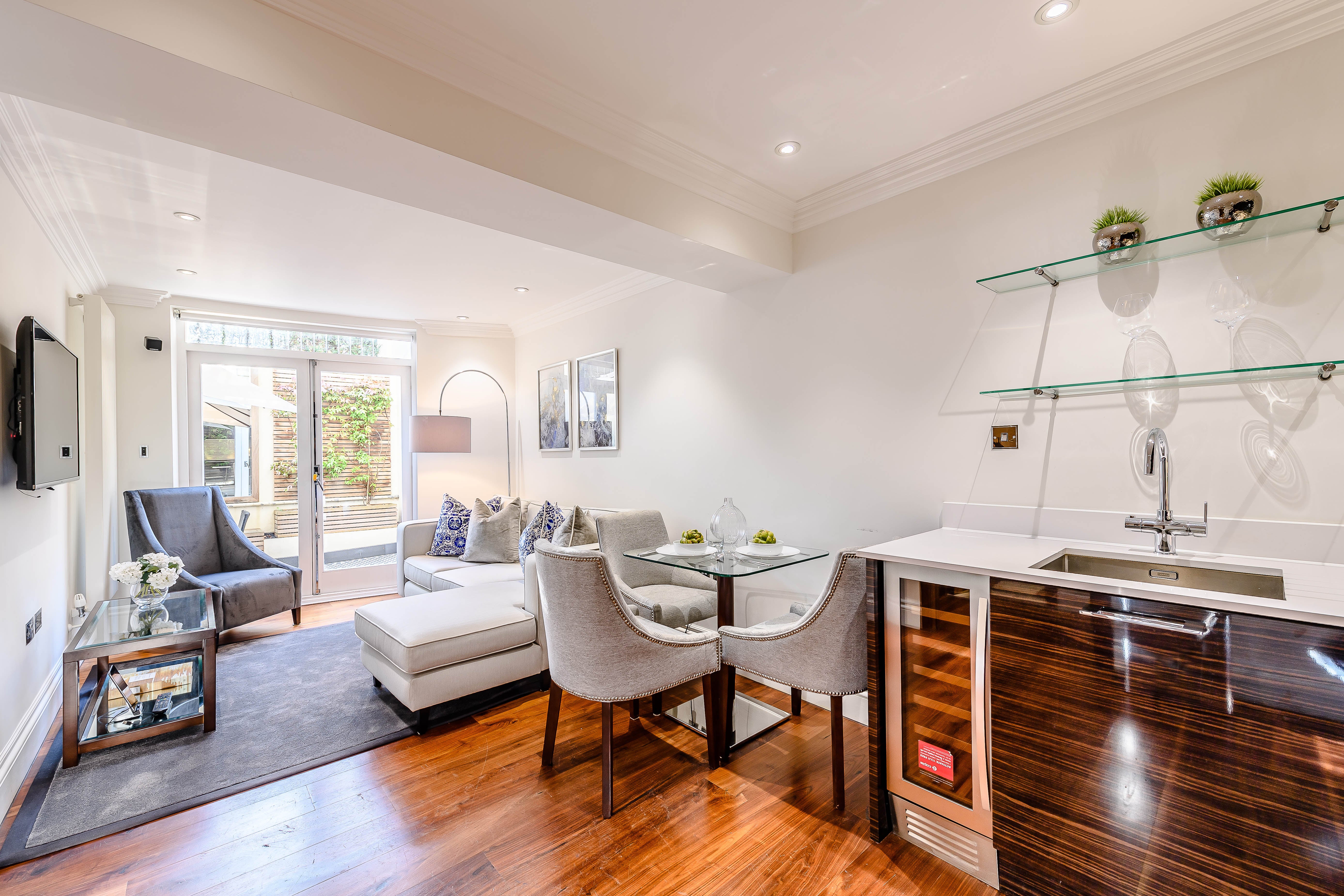 Flat Kensington Gardens Square in City of Westminster