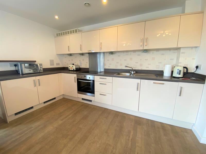 Flat Guildford Road in Woking