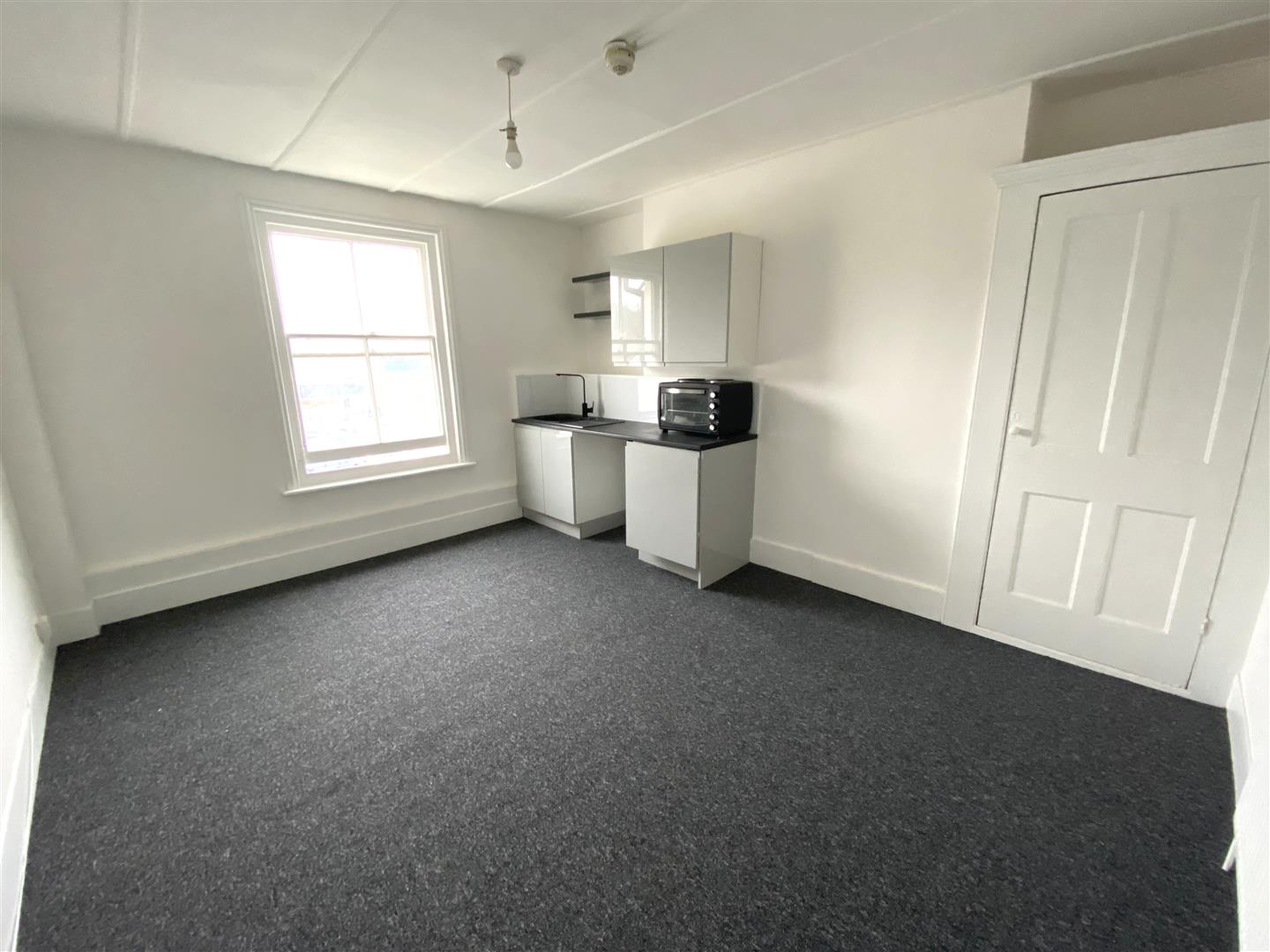 Room Cornwallis Terrace in St Leonards
