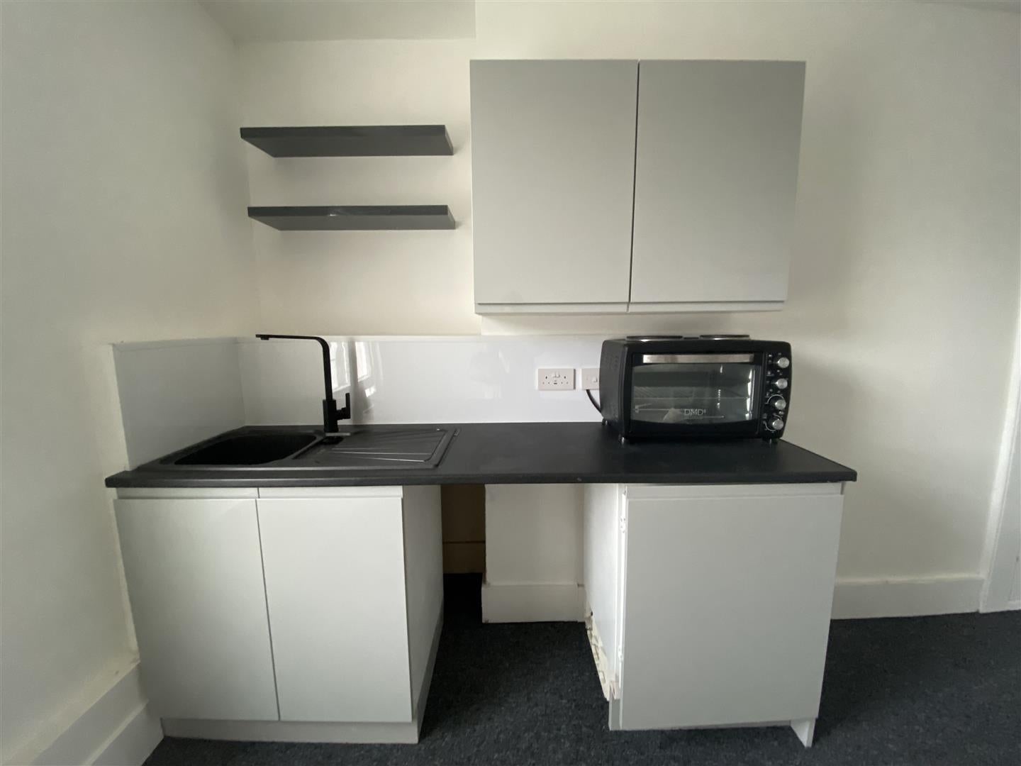 Room Cornwallis Terrace in St Leonards