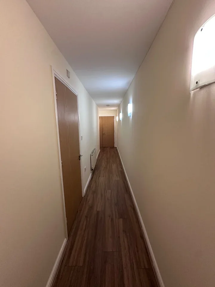Flat Axon Place in Greater London