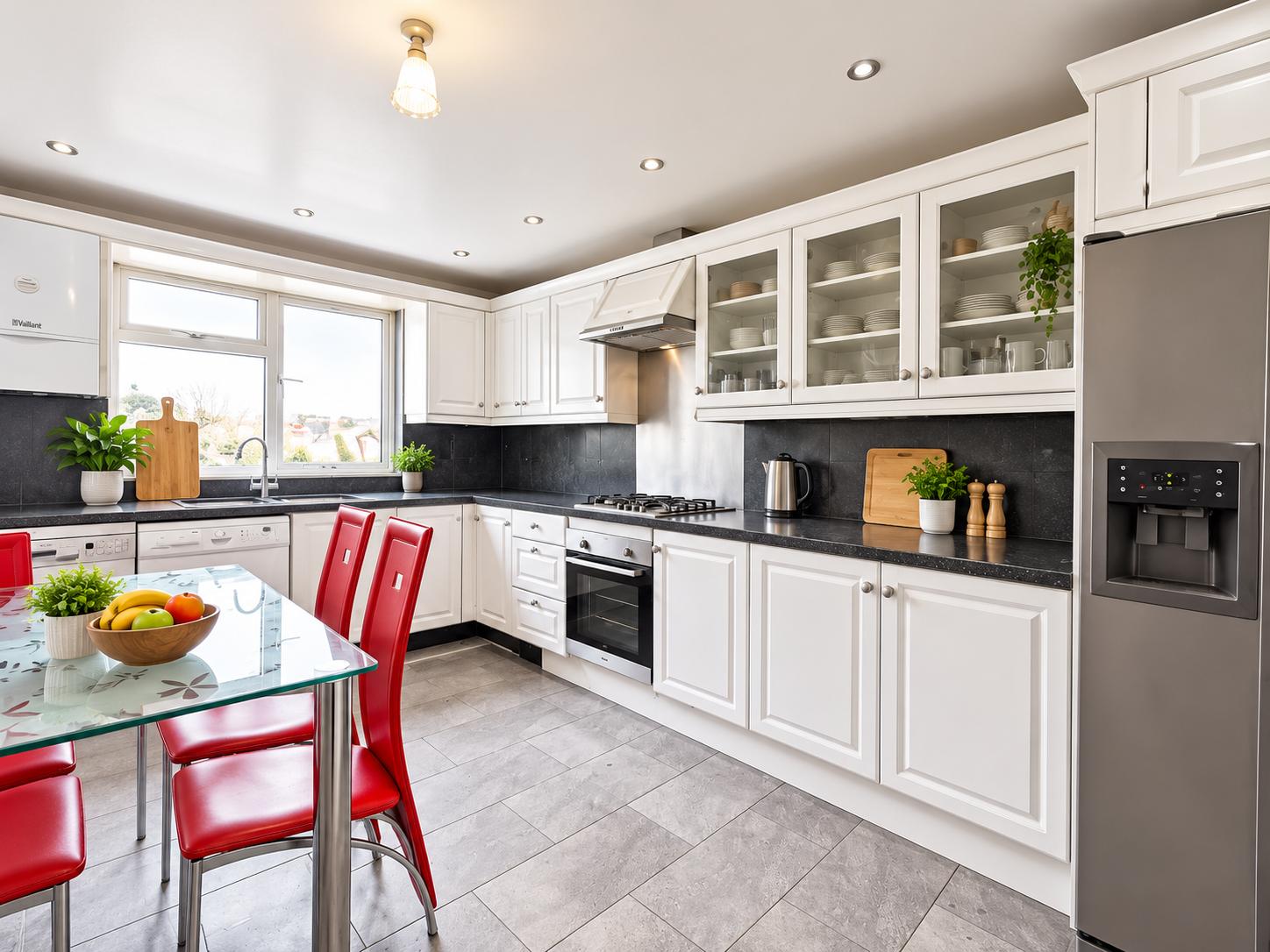 Room Rosher Close in Greater London