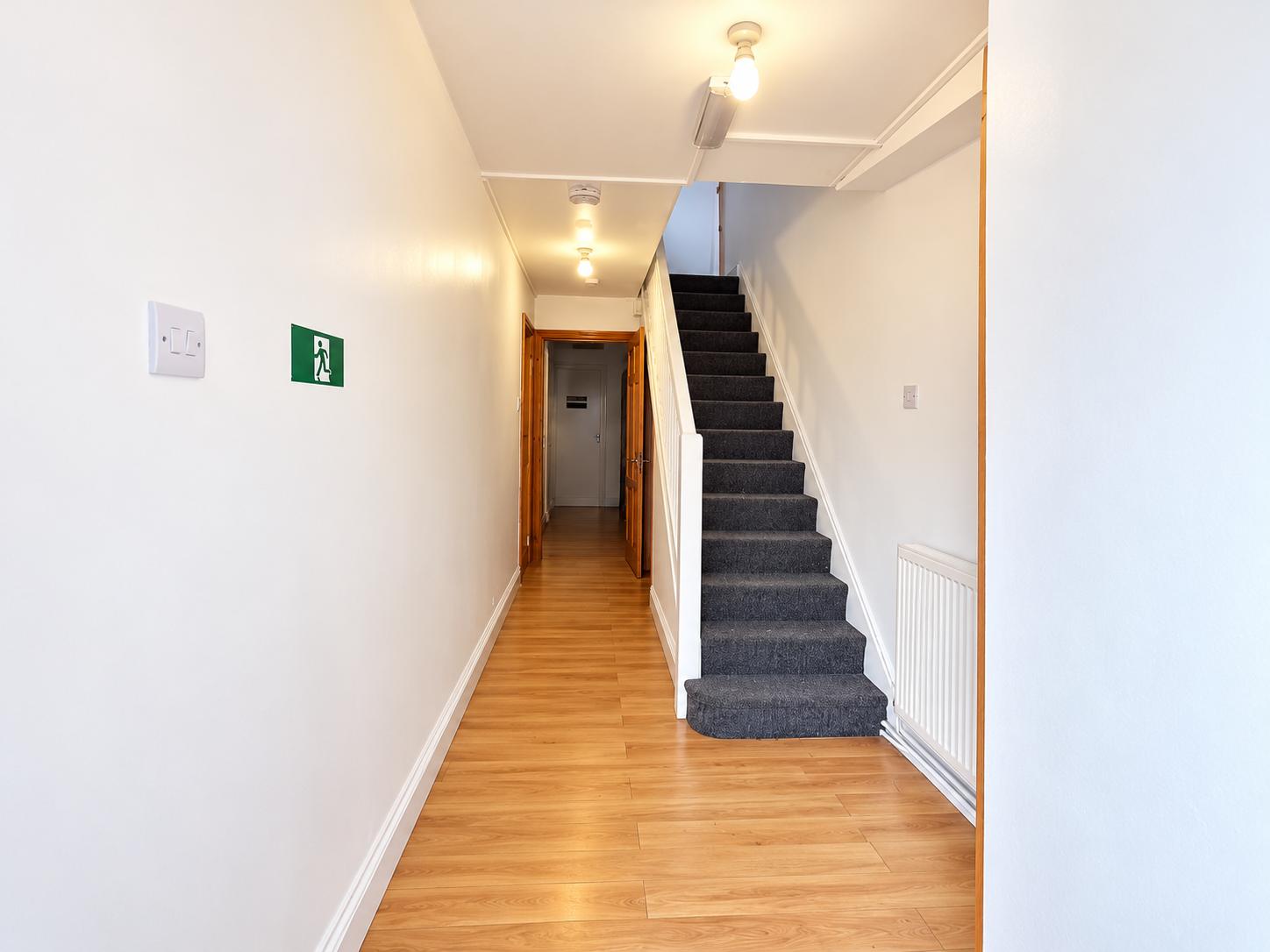 Room Rosher Close in Greater London