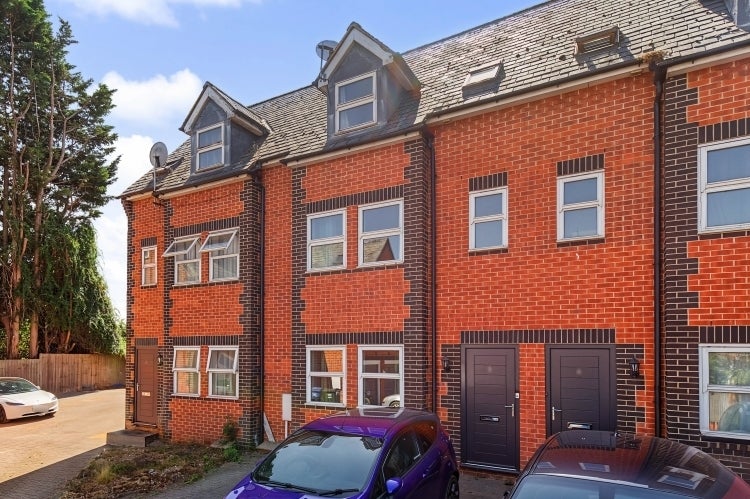 House Berrymoor Road in Cherwell District