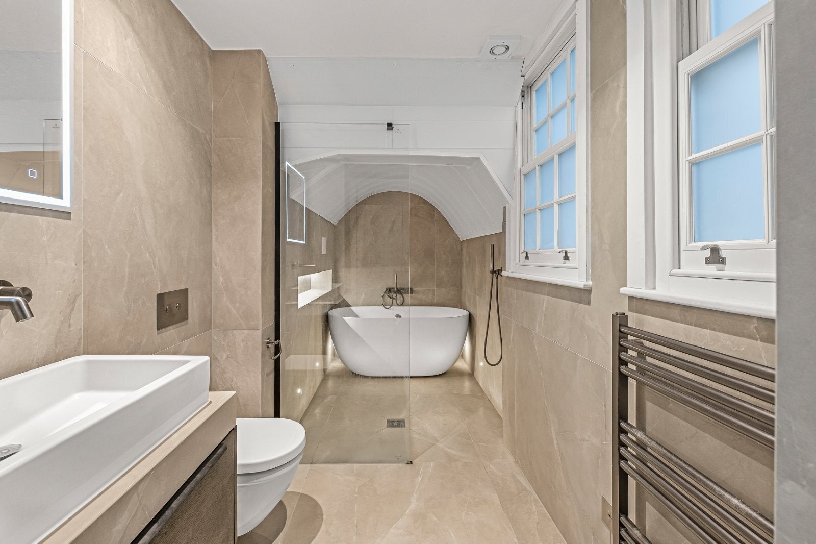 Flat Ovington Square in Greater London
