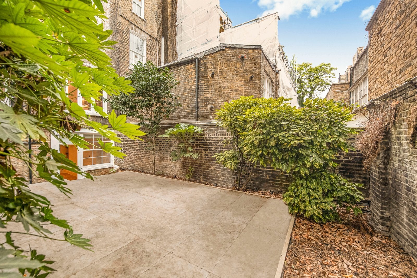 Flat Ovington Square in Greater London