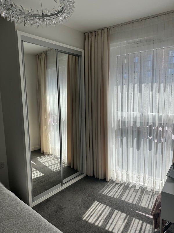 Room Forest Road in Greater London