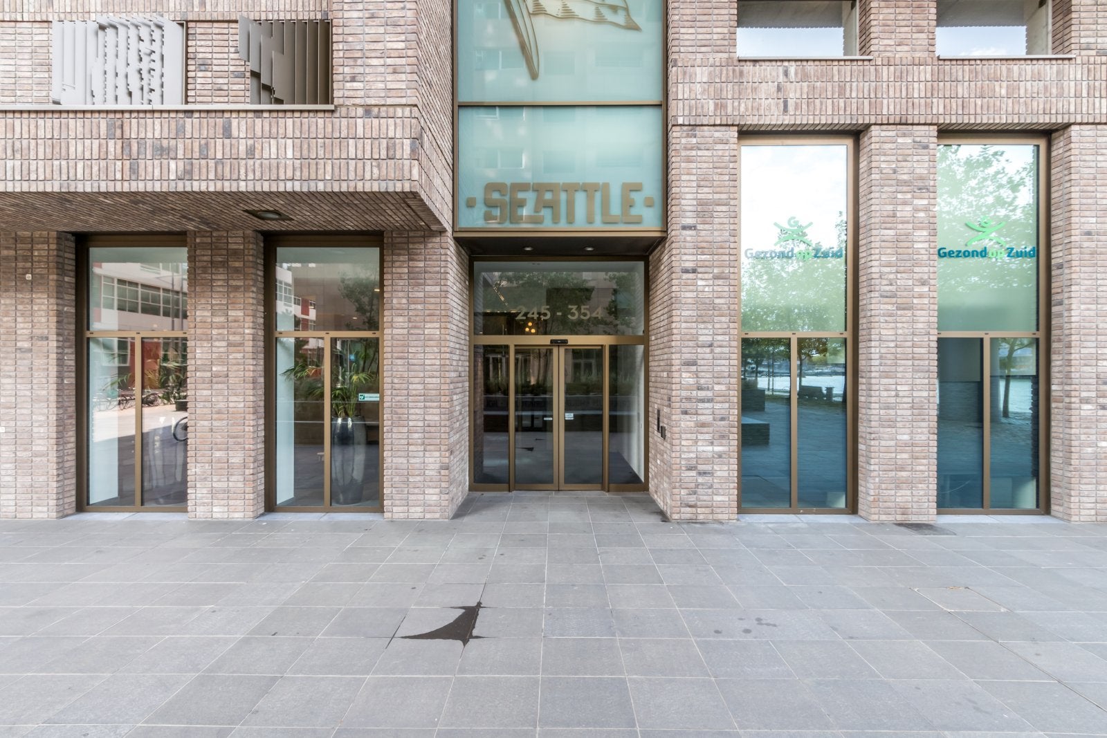 Appartement Van der Hoevenplein in Rotterdam