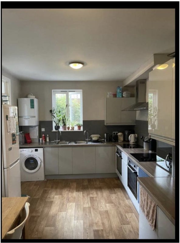 Room Faraday Road in Greater London