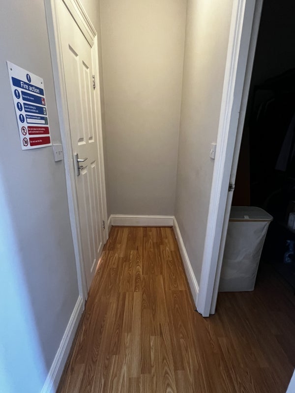 Room Faraday Road in Greater London