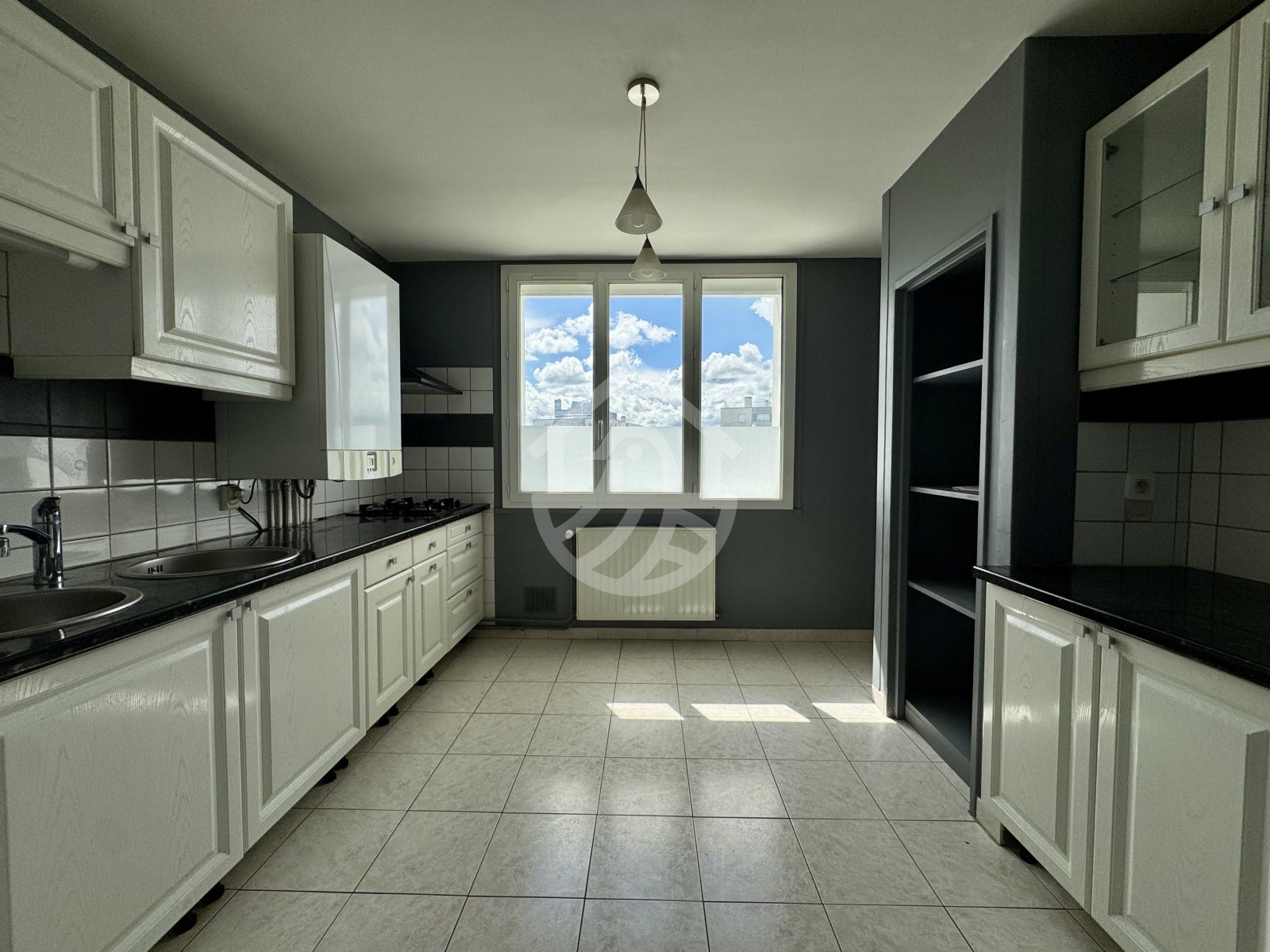 Flat Rue Mozart in Bourg-lès-Valence