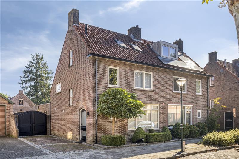 Huis Sint Jozefplein 17 in Geldrop