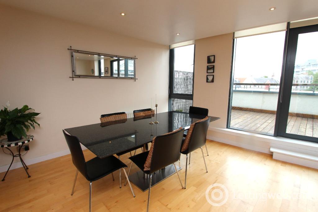 Flat Sandport Way in City of Edinburgh