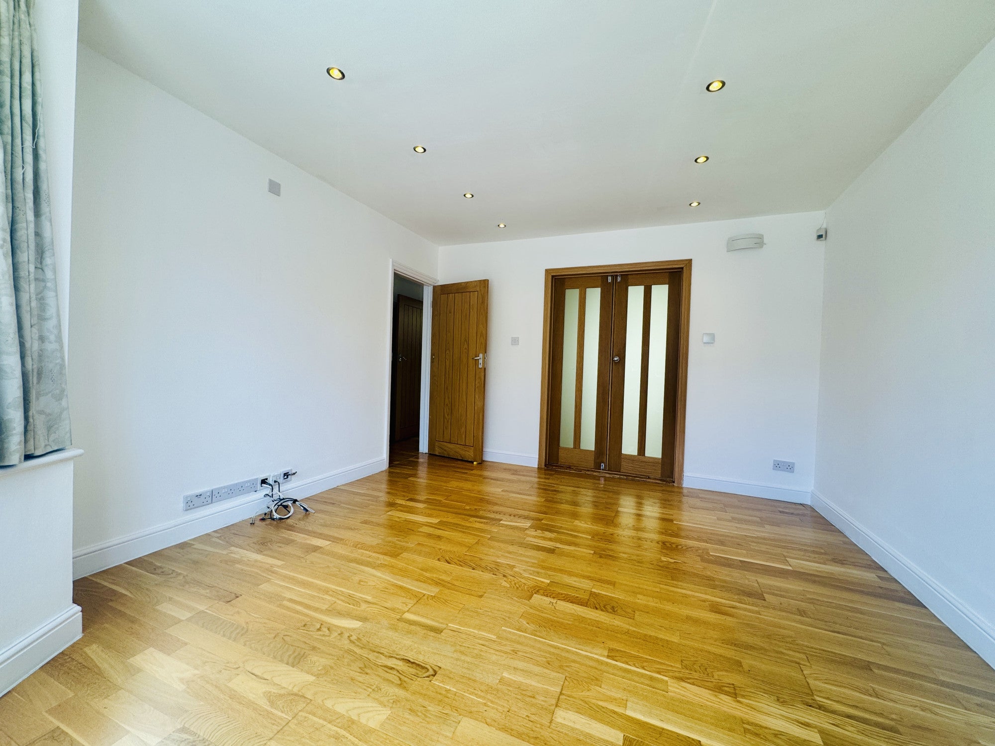 Flat Spencer Close in Greater London