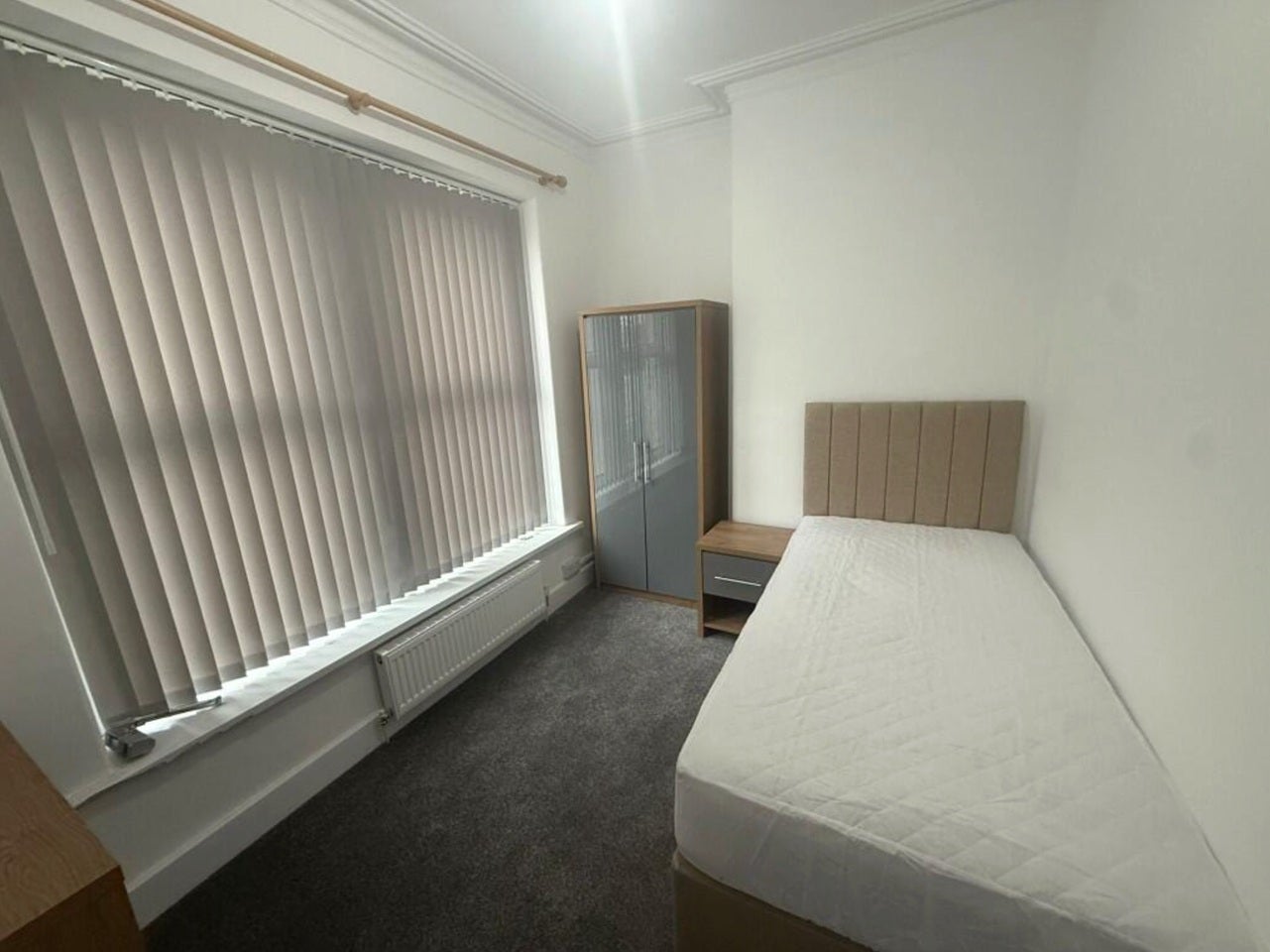 Room Westover Street in Lancaster