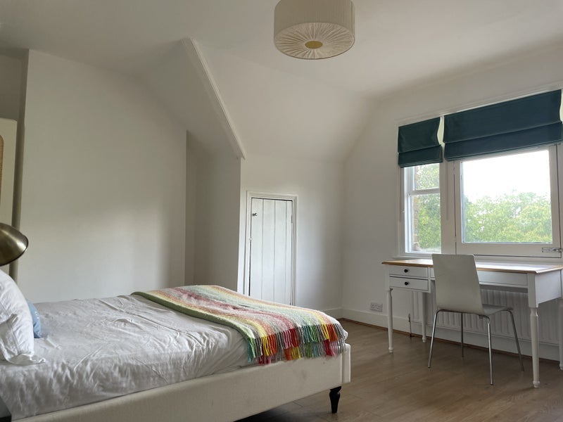 Room Portway in Greater London