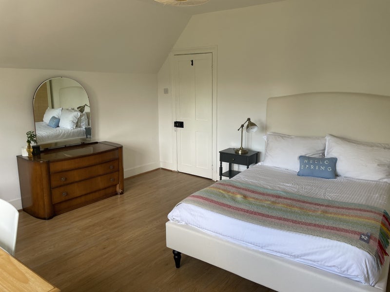 Room Portway in Greater London
