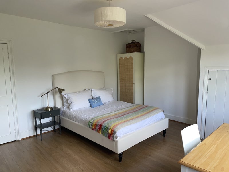 Room Portway in Greater London