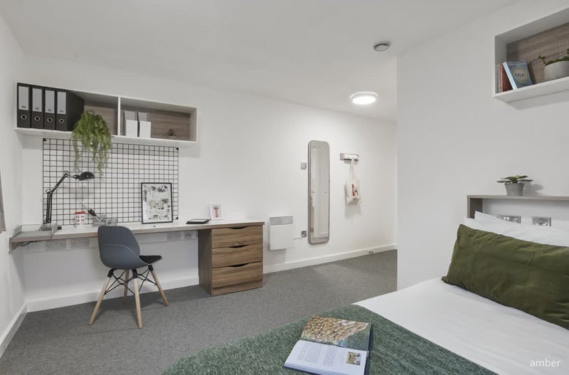Room Raglan Street in Coventry