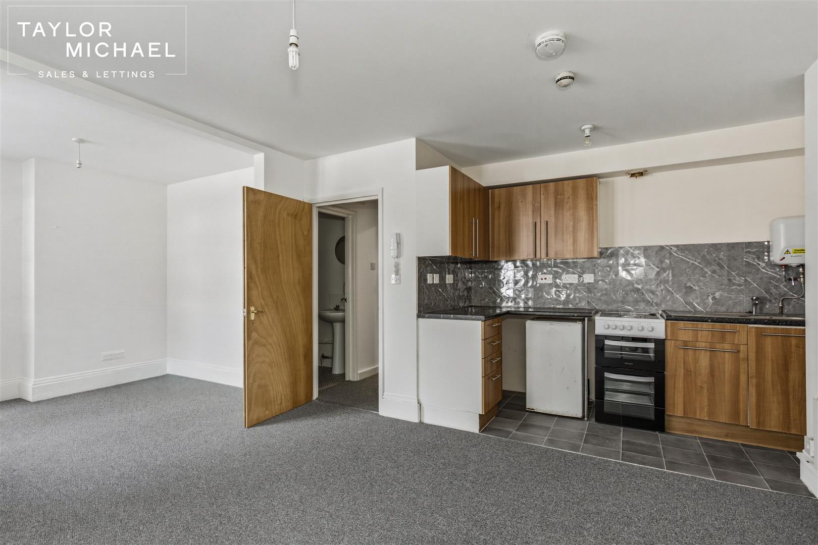 Flat York Avenue in Hove