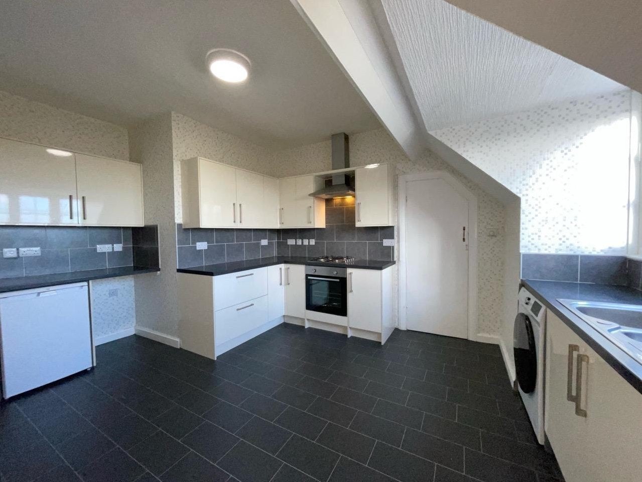Flat Esplanade Crescent in Scarborough