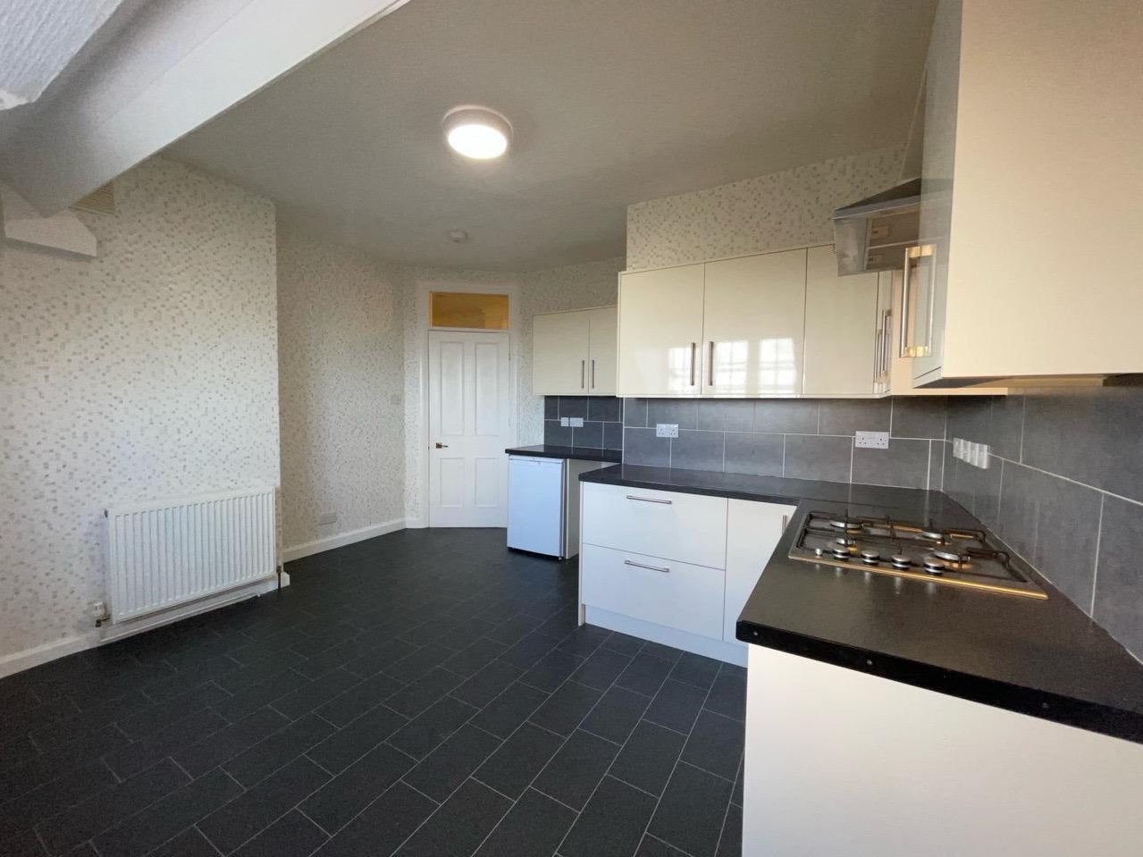 Flat Esplanade Crescent in Scarborough