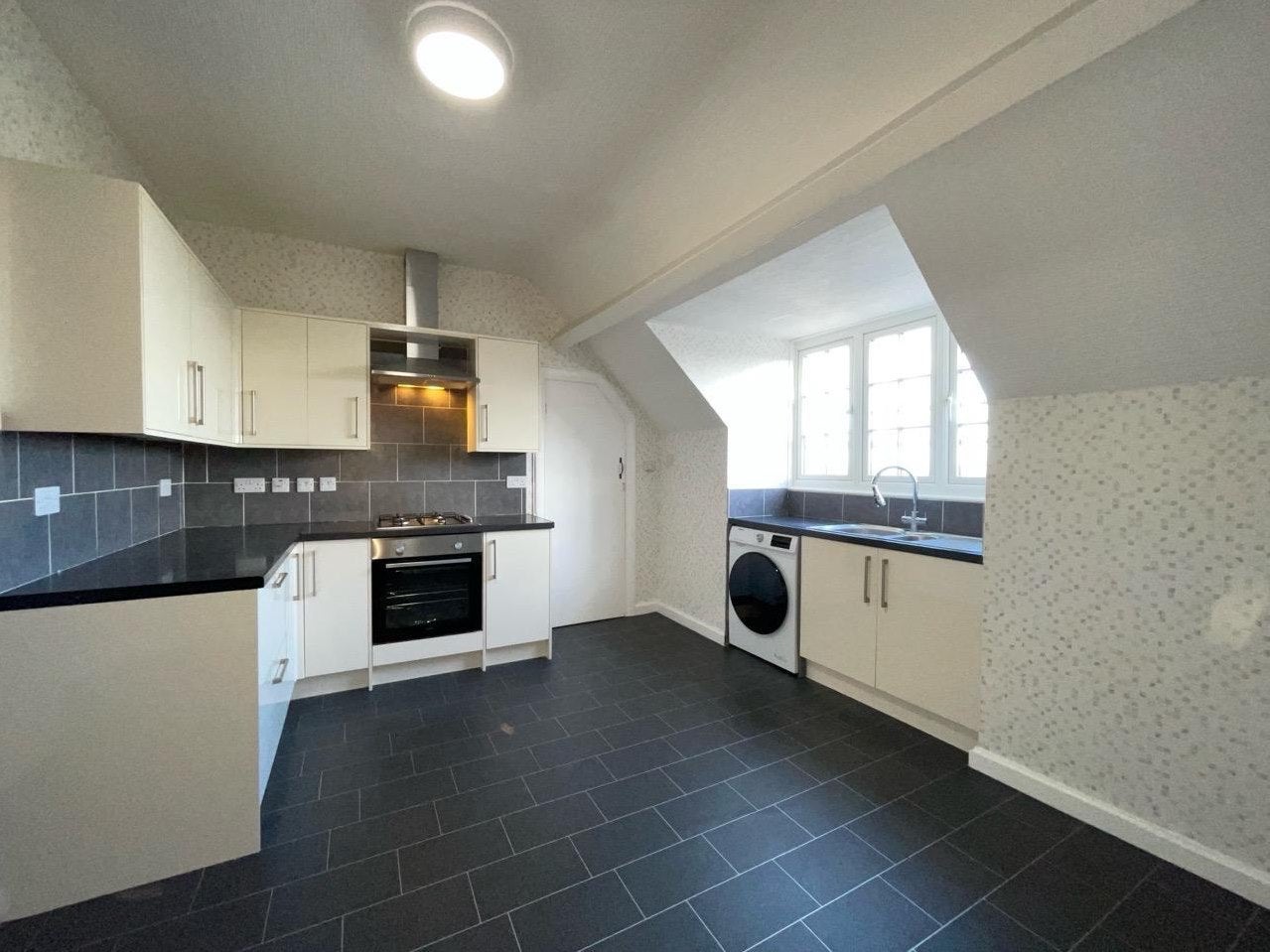 Flat Esplanade Crescent in Scarborough