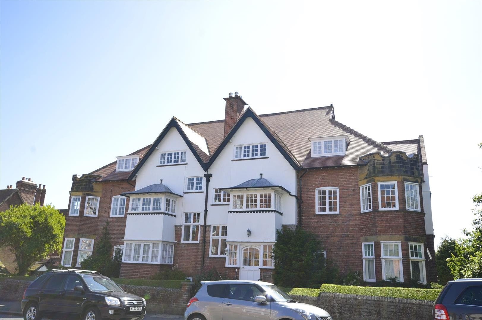 Flat Esplanade Crescent in Scarborough