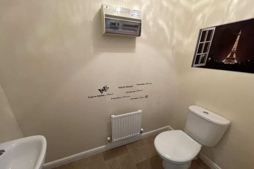 House Seashell Close in Coventry
