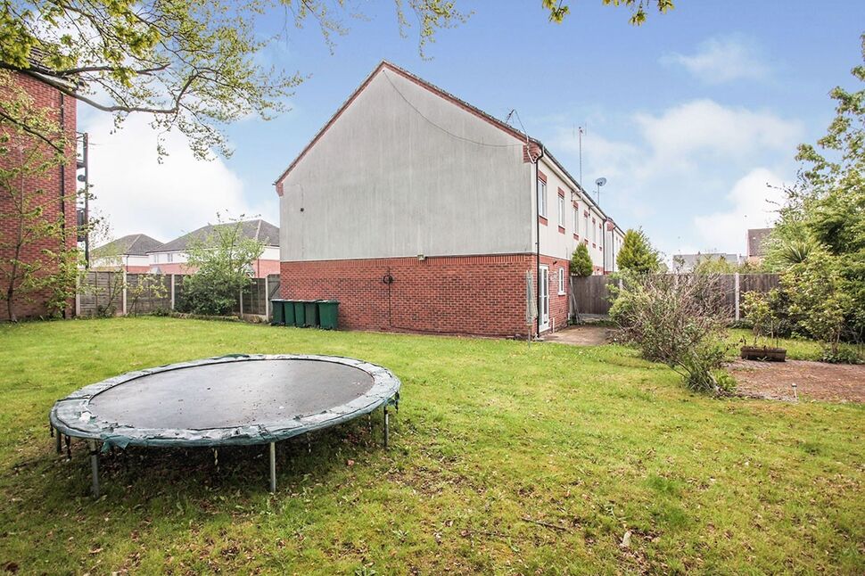 House Seashell Close in Coventry