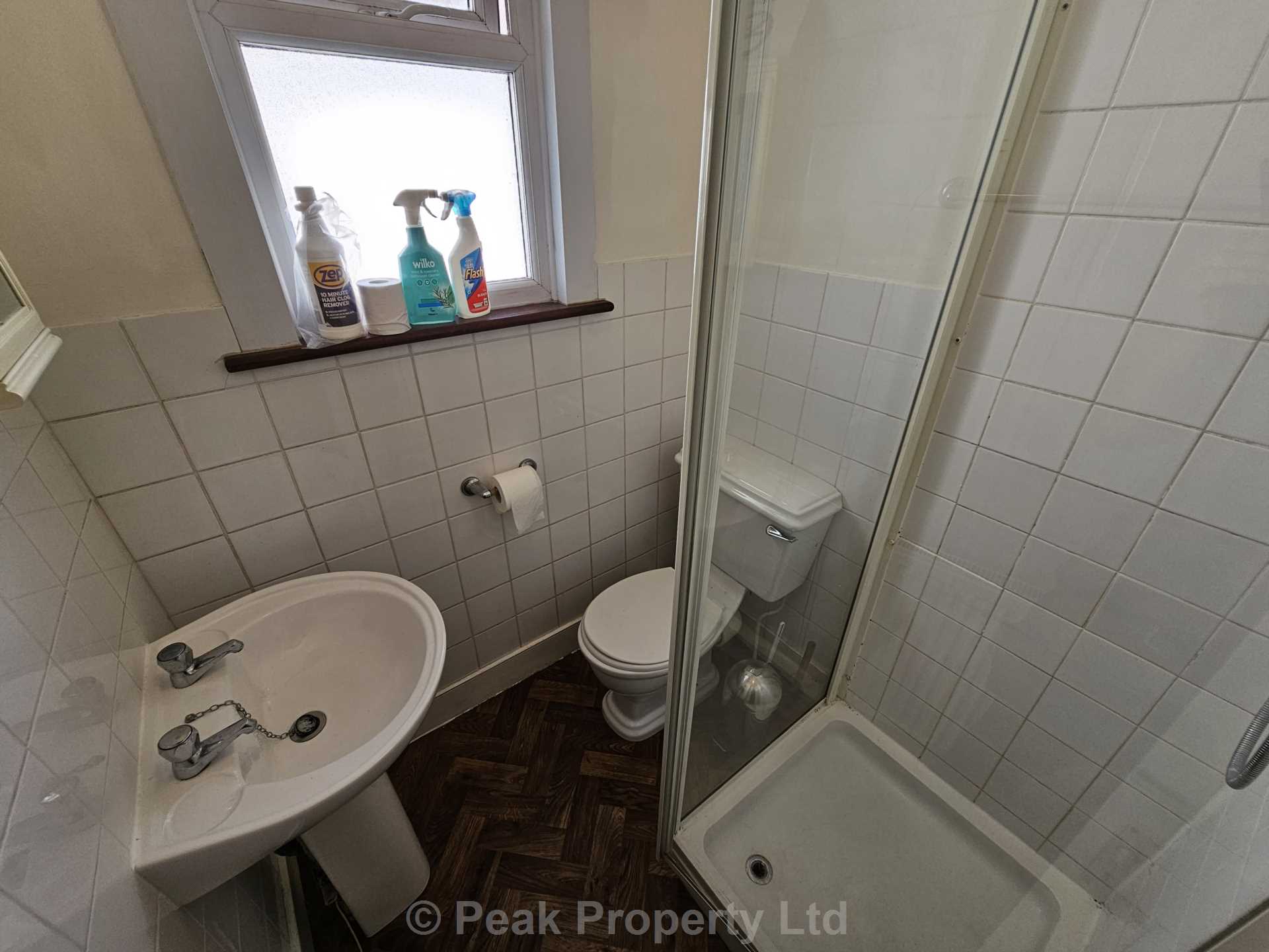 Room Heygate Avenue in Southend-on-Sea