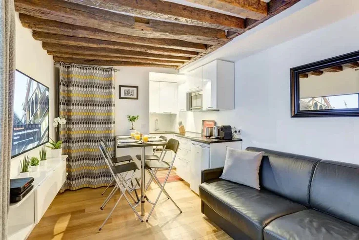 Flat Rue des Rosiers in Paris